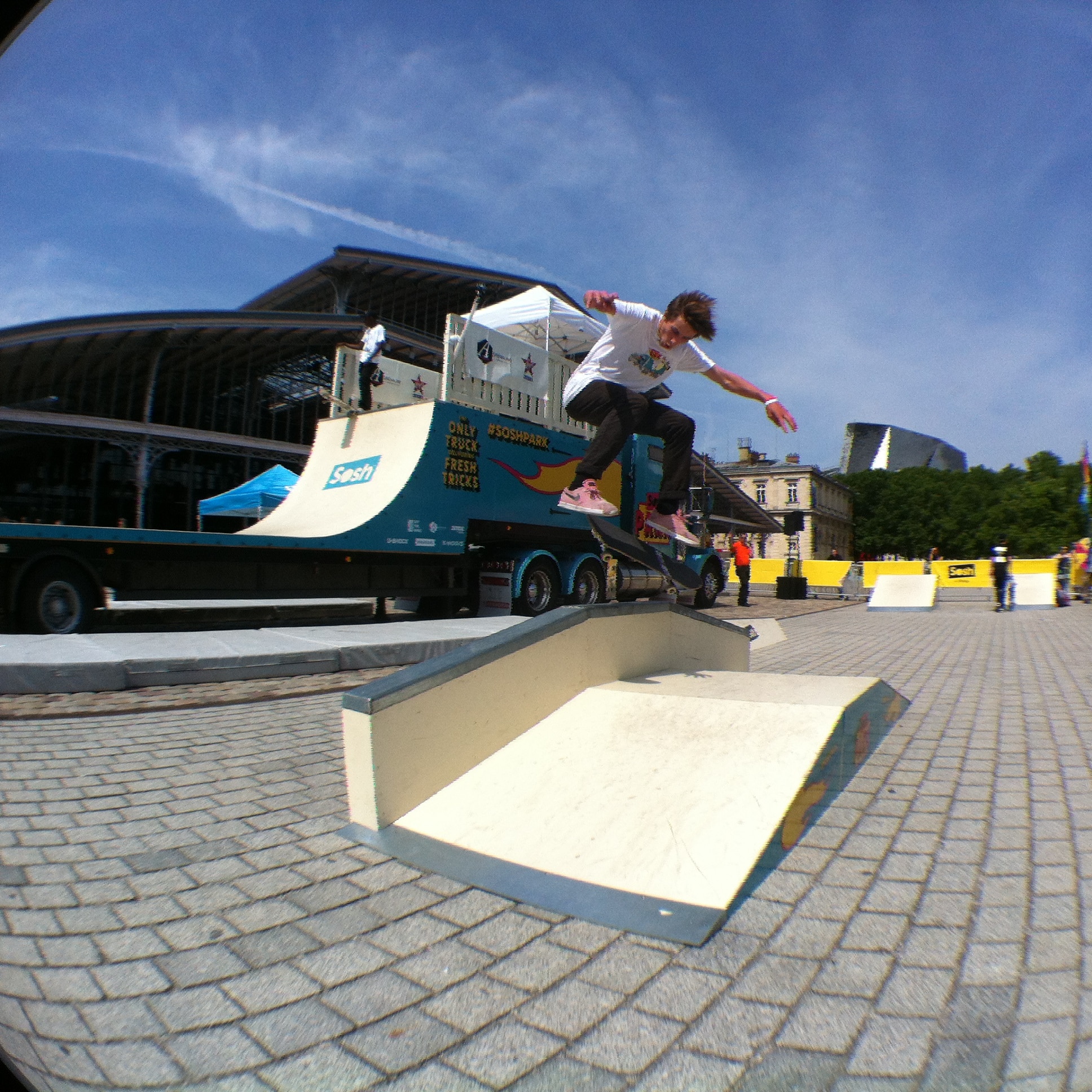Sosh Park à Paris - Juin 2015 - Street & Ramp Design by Wood Structure Skatepark