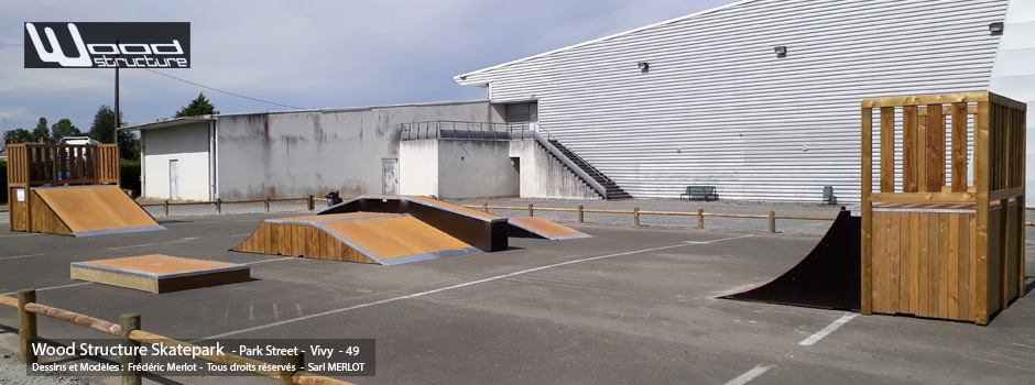 Quarter, Funbox et Modules Street fabriqués par la Sarl Merlot à Richelieu (37) et conçus par Wood Structure Skatepark , Fabricant de Skatepark depuis 1990