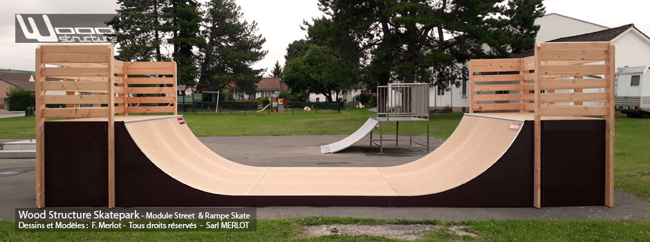 Rampe Skatepark de Neufchâtel-Hardelot (62) Haut-de-France - Rampe Skate H120L366 fabriquée par Wood Structure et la Sarl MERLOT Richelieu (37) - Concepteur et fabricant de Skatepark depuis 1990