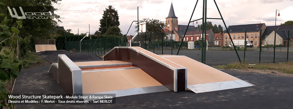 Skatepark de Sameon (59) - Nord - Hauts-de-France - Modules Street Funbox - Double vague et Rampe Skate - Fabriqué par Wood Structure et la Sarl MERLOT Richelieu (37) - Concepteur et fabricant de Skatepark depuis 1990