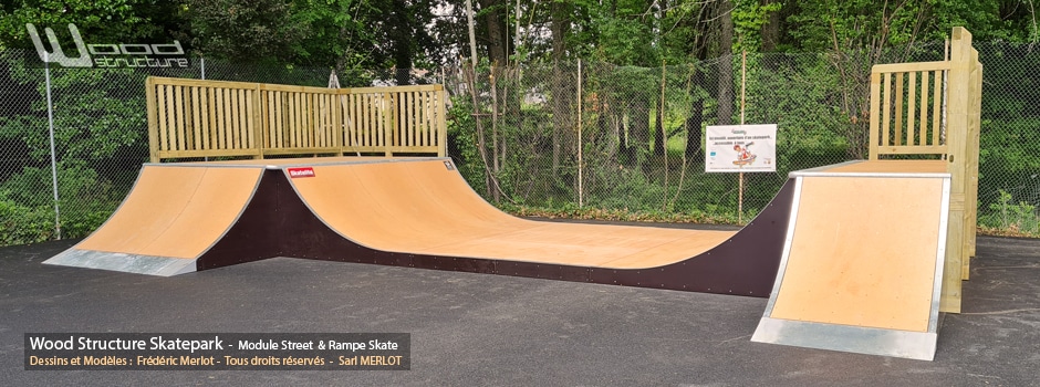 Skatepark de Montignac-Lascaux - Dordogne (24) - Région Nouvelle-Aquitaine - Module et Rampe Skate - Fabriqué par Wood Structure et la Sarl MERLOT Richelieu (37) - Concepteur et fabricant de Skatepark depuis 1990
