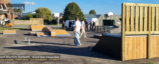 Skatepark de Fresnoy-lès-Roye - Somme (80) Région Hauts-de-France - Module et Rampe Skate - Fabriqué par Wood Structure et la Sarl MERLOT Richelieu (37) - Concepteur et fabricant de Skatepark depuis 1990