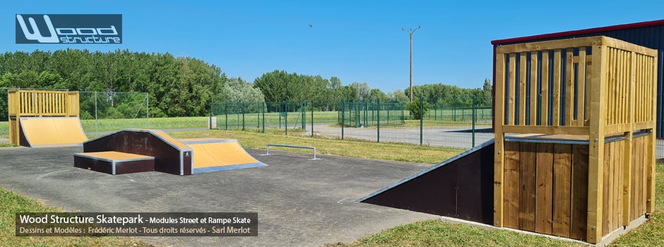 Skatepark de Maisonneuve - Vienne (86) - Centre-Ouest de la France - Région Nouvelle-Aquitaine - Module et Rampe de Skatepark - Fabriqué par Wood Structure et la Sarl MERLOT Richelieu (37) - Concepteur et fabricant de Skatepark depuis 1990