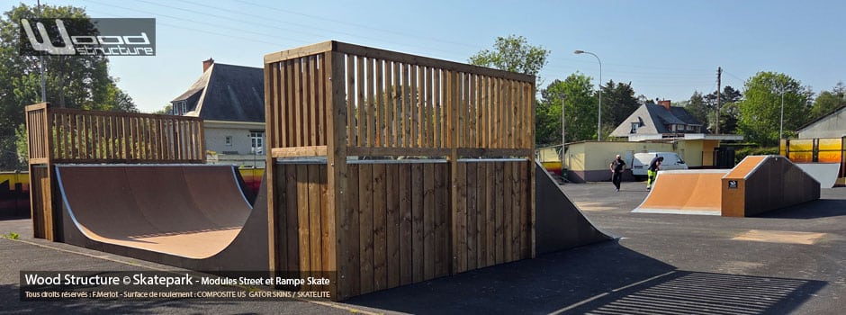 Modules Funbox H110L240 et Rampe H140L360 - Skatepark de Carentan-les-Marais - La Manche - Normandie - Cotentin - Fabriquée par Wood Structure et la Sarl MERLOT Richelieu (37) Concepteur et fabricant de Skatepark depuis 1990