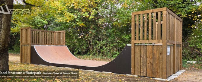 Mini rampe skate RSWH100L240 - Skatepark de St Romain au Mont d'Or - Métropole de Lyon - région Auvergne-Rhône-Alpes - Fabriquée par Wood Structure et la Sarl MERLOT Richelieu (37) Concepteur et fabricant de Skatepark depuis 1990